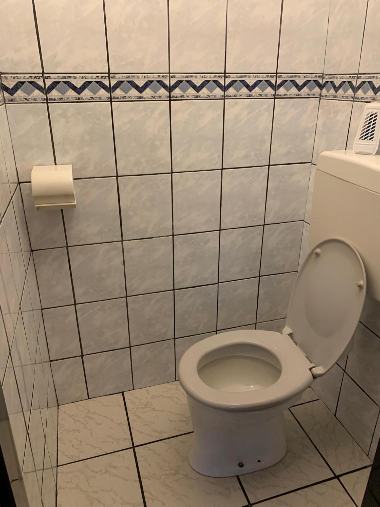 Traveler Lodging Виена Екстериор снимка